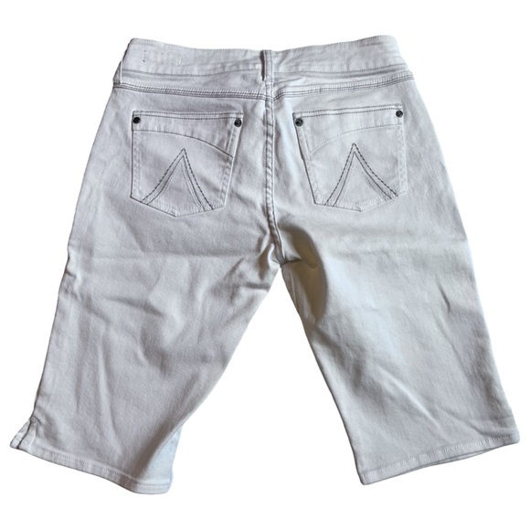 Y2K dELiA*s Morgan Off White Denim Bermuda Shorts - Picture 2 of 5